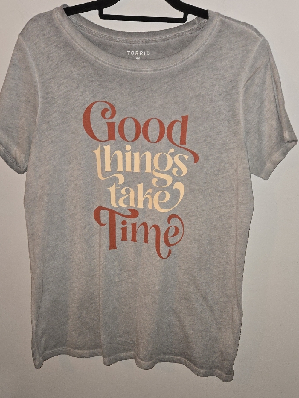 torrid Light Gray Tee with Cream and Rust Script